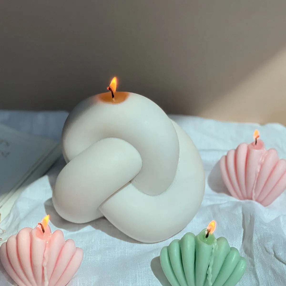 Decorative Knot Candle