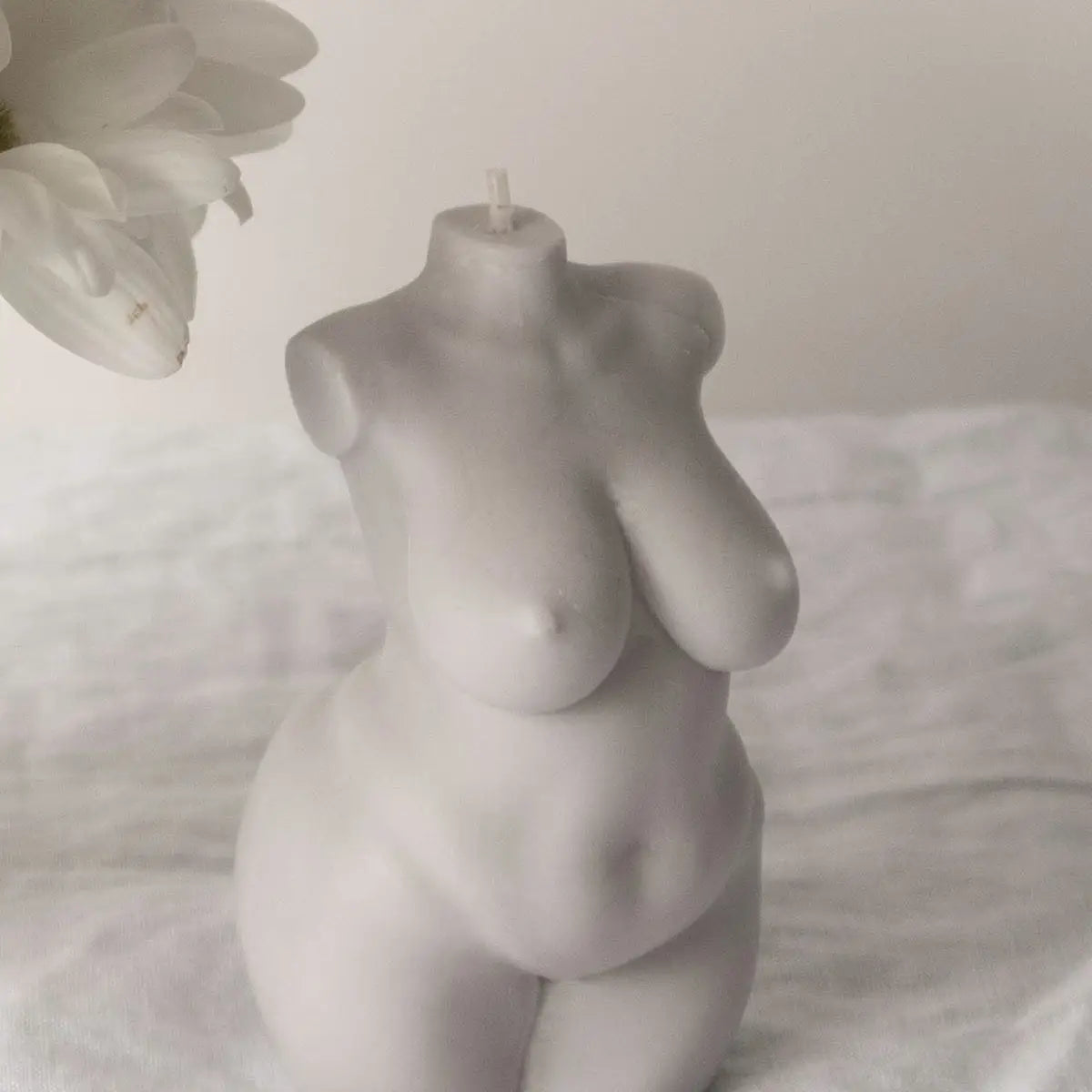 Curvy Body Candle